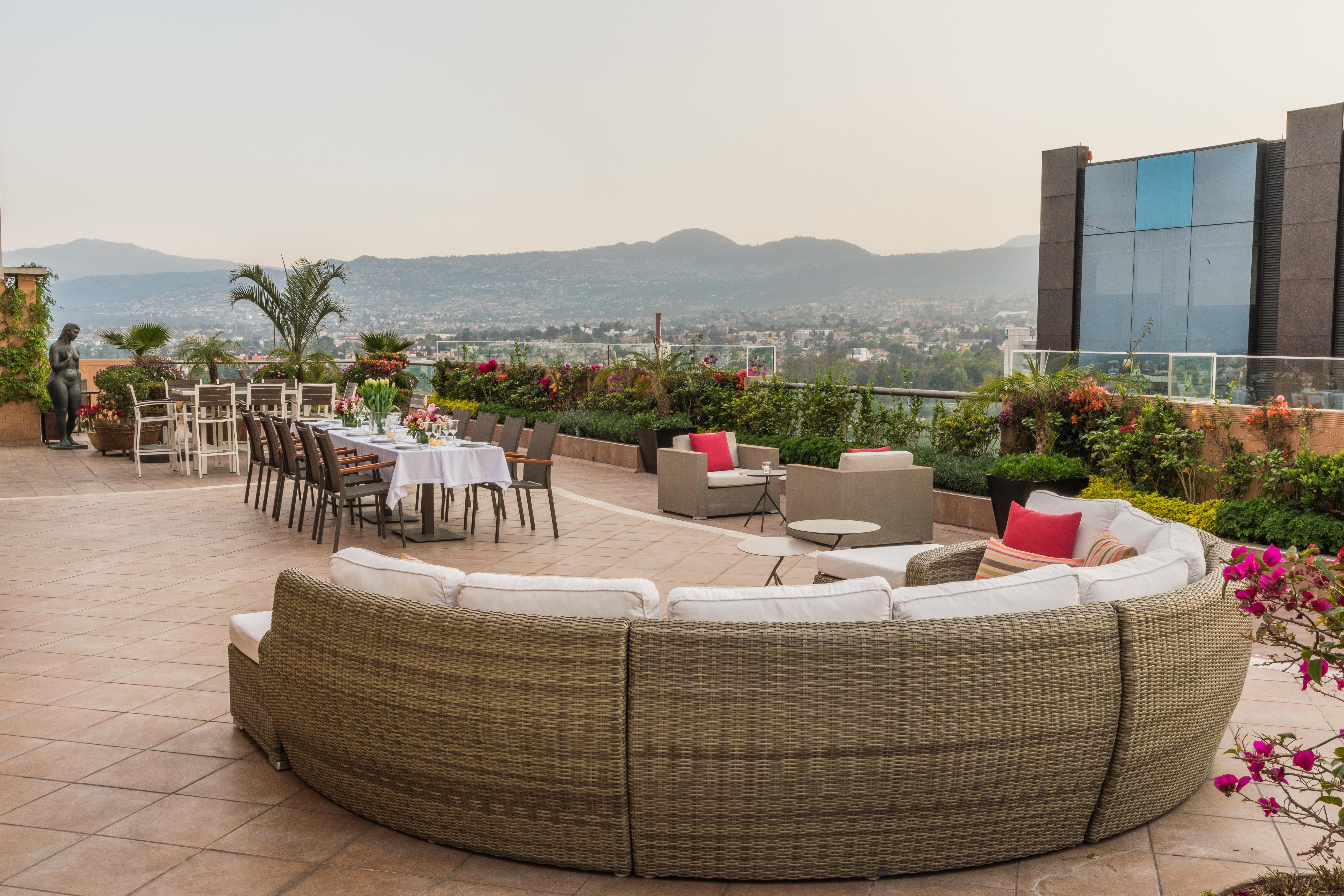 阿姆布拉多斯佩里苏尔套房酒店 墨西哥城 外观 照片